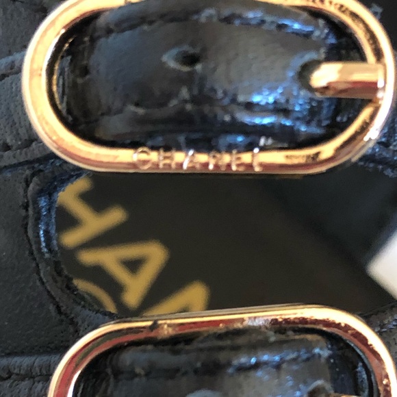 Chanel Leather Enamel Camellia Flower Sandals Sz 9 - Picture 7 of 10